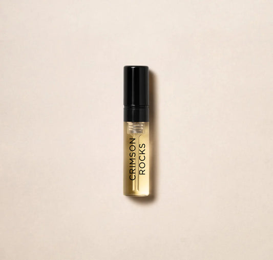 Deléitate con el lujoso aroma de Amouage Crimson Rock con esta muestra oficial de perfume de 2 ml (0,06 oz). De la prestigiosa casa de perfumes Amouage, esta muestra te ofrece la oportunidad perfecta para experimentar el cautivador aroma de esta excl