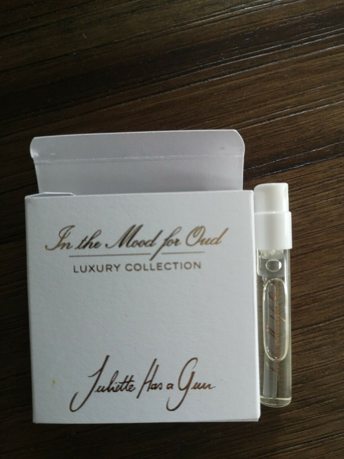 Juliette tiene una pistola de humor para Oud 1.7ml oficjalna próbka perfum, Juliette tiene una pistola de humor para Oud 1.7ml официальный образец духов, Juliette tiene una pistola de humor para Oud 1.7ml uradni vzorec parfuma,