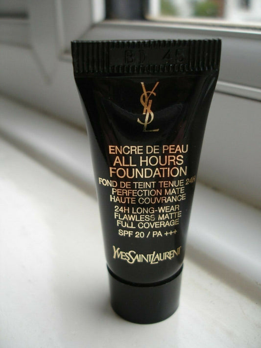Base de maquillaje All Hours de Yves Saint Laurent, 5 ml (0,16 fl. oz.), muestra oficial de cuidado de la piel, tono B 90 Ebony